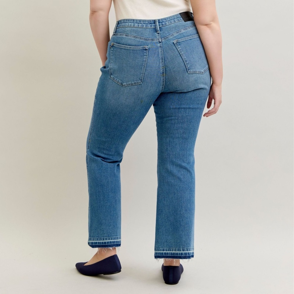 NEW Judy Blue Full Size Mid Rise Slim Bootcut Tummy Control Release Hem Jeans - Picture 9 of 15